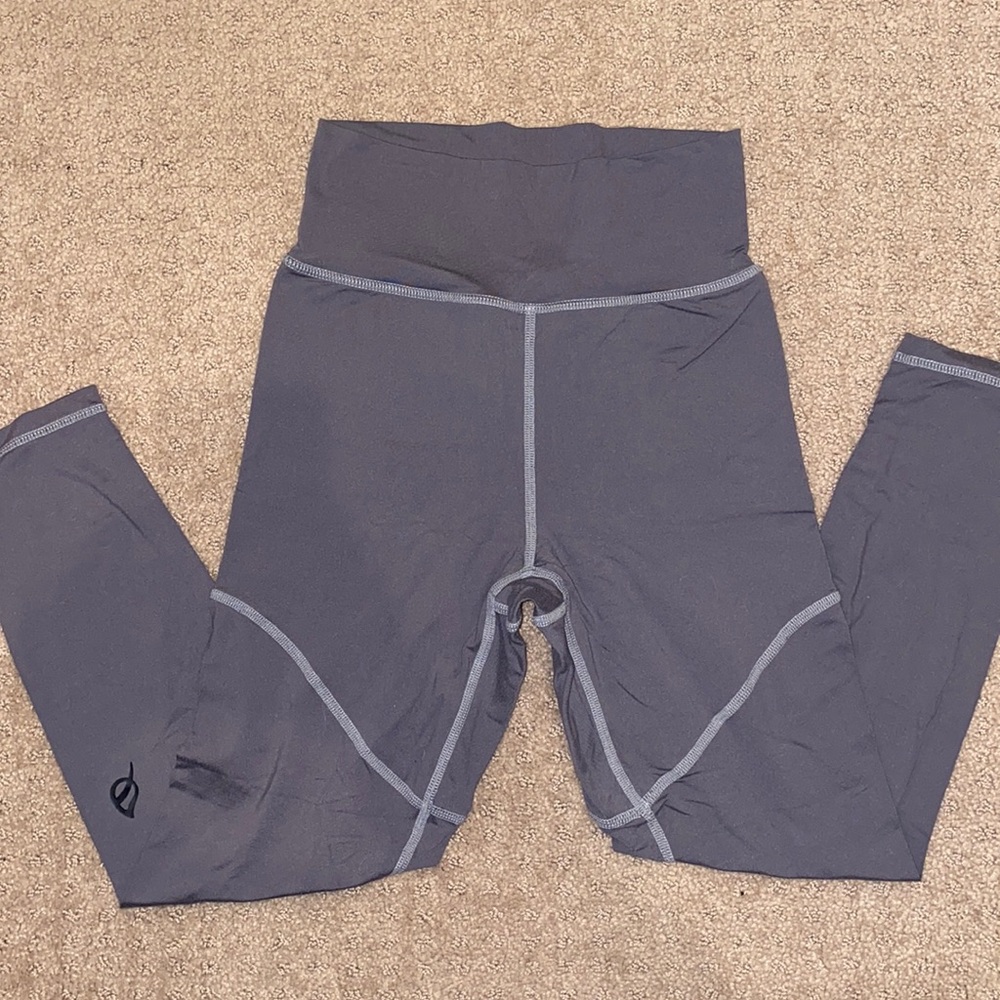 PTULA gray lindsay leggings NWOT